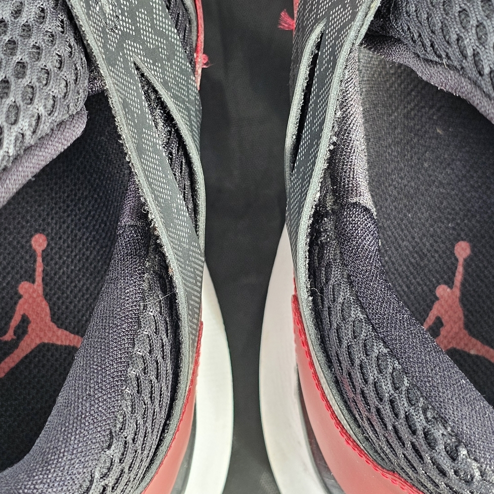 Air Jordan RARE Flight Runner Sneakers Mens 11 Red Burgundy 631606601 - Picture 6 of 9